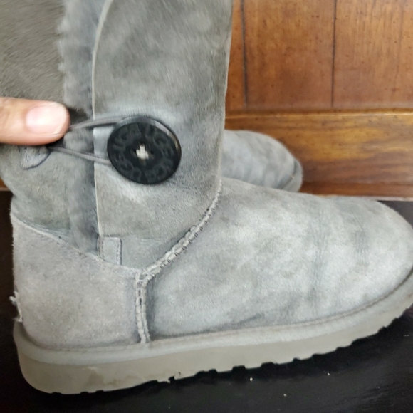 UGG AUSTRALIA 5803 BAILEY BUTTON TWINFACE - Picture 10 of 11